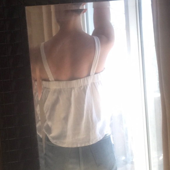 SOLD- Linen tank top - Picture 4 of 8